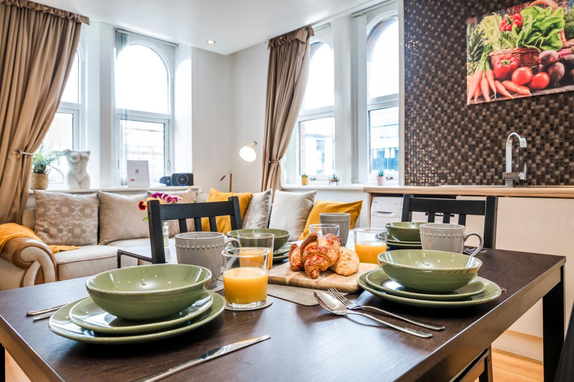 Cavern Quarters, Beautiful Two Bedroom City Centre Apartment By Garudy Serviced Apartments And Short Lets - Perfect For Longer Stays Liverpool Exteriér fotografie