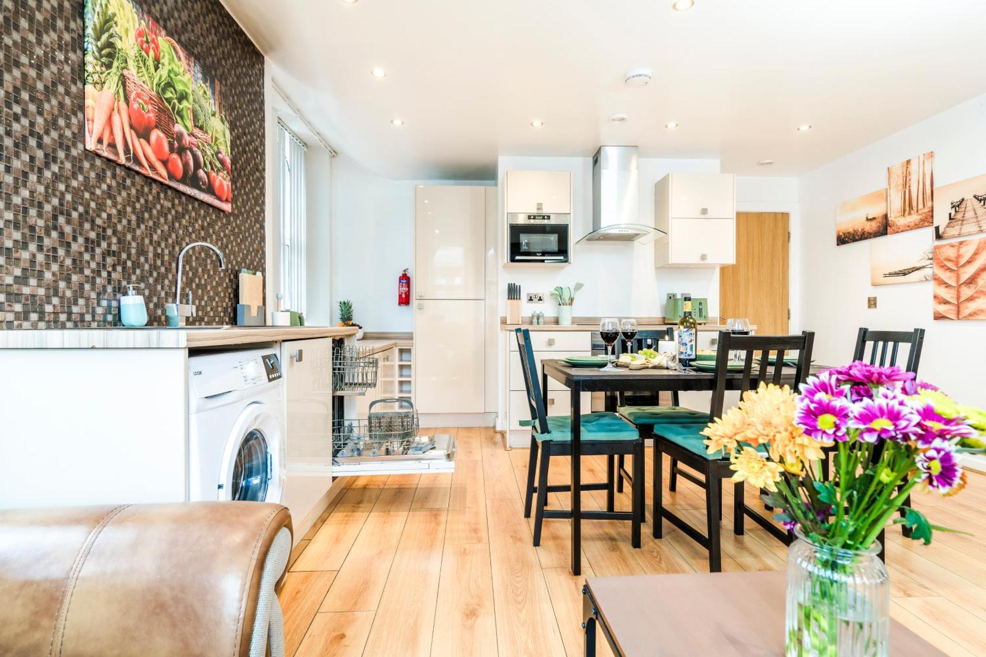 Cavern Quarters, Beautiful Two Bedroom City Centre Apartment By Garudy Serviced Apartments And Short Lets - Perfect For Longer Stays Liverpool Exteriér fotografie