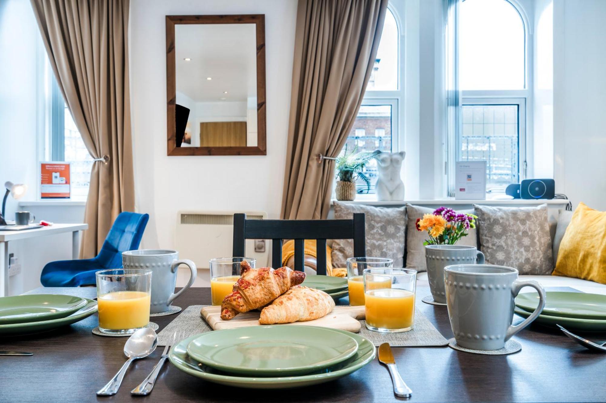Cavern Quarters, Beautiful Two Bedroom City Centre Apartment By Garudy Serviced Apartments And Short Lets - Perfect For Longer Stays Liverpool Exteriér fotografie