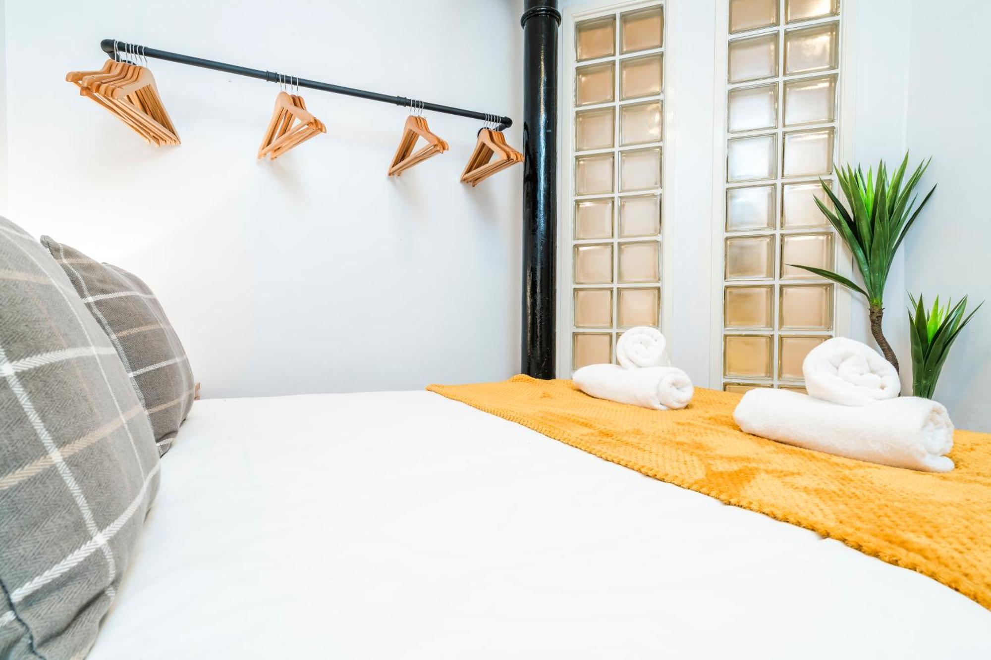 Cavern Quarters, Beautiful Two Bedroom City Centre Apartment By Garudy Serviced Apartments And Short Lets - Perfect For Longer Stays Liverpool Exteriér fotografie